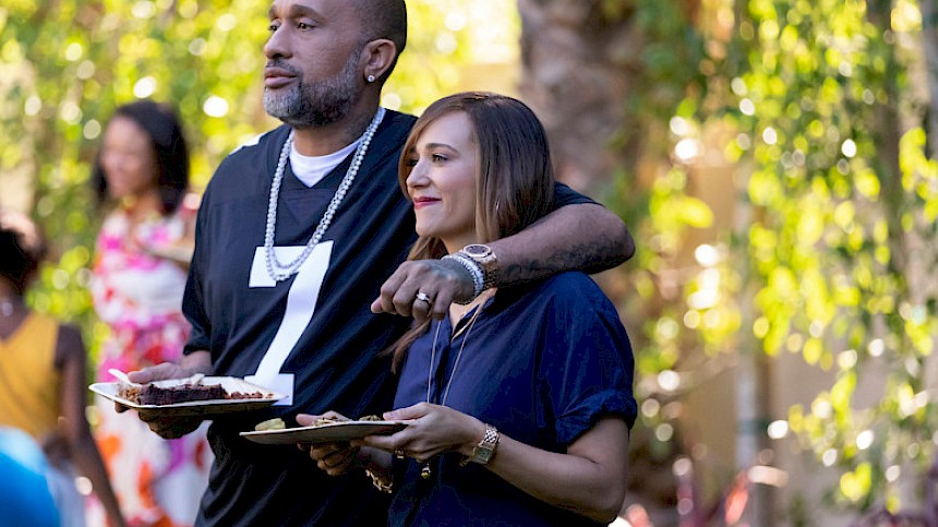 #BlackAF Trailer: Kenya Barris and Rashida Jones Star In A Hilarious Family Sitcom