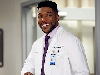 'New Amsterdam's Jocko Sims Talks Playing a Black Surgeon On TV